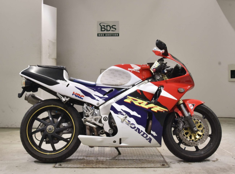 Мотоцикл Honda RVF400 з пробігом 93127 km