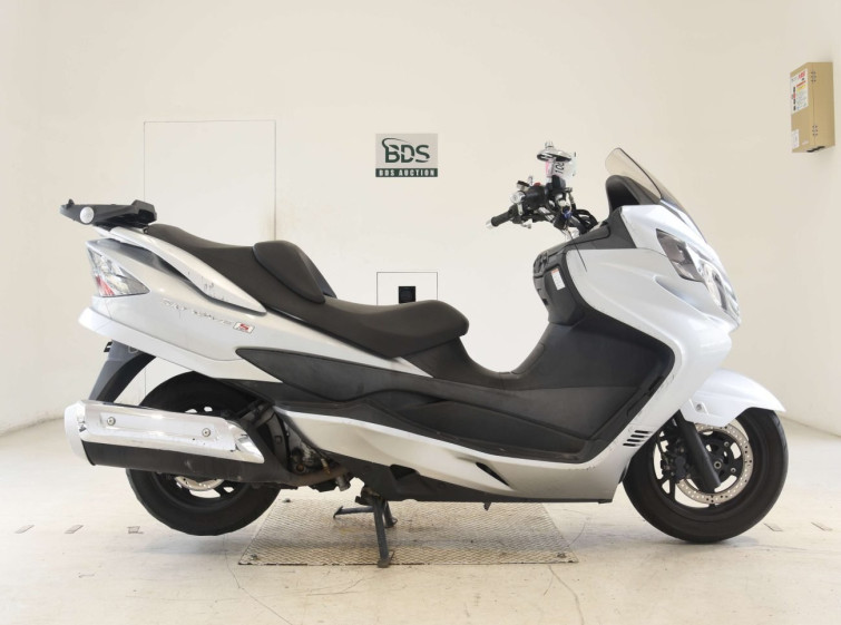 Мотоцикл Suzuki SKYWAVE 250S