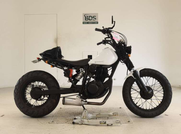 Мотоцикл Yamaha TW200 с пробегом 4128 km