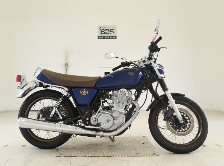 Мотоцикл Yamaha SR400 з пробігом 7608 km