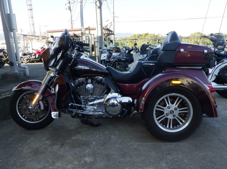 Мотоцикл HD ELECTRA GLIDE FLHTCU1690 TRIKE