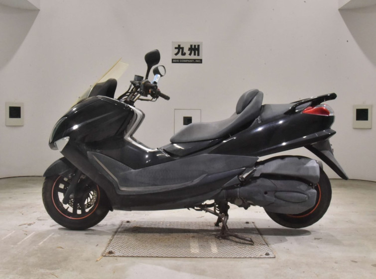 Мотоцикл Yamaha MAJESTY 250