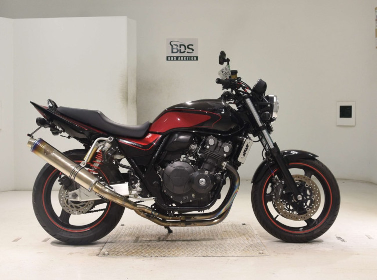 Мотоцикл Honda CB400SFV з пробігом 26583 km