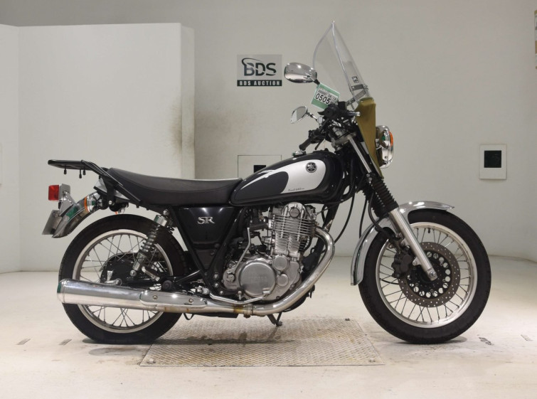 Мотоцикл Yamaha SR400 з пробігом 17333 km