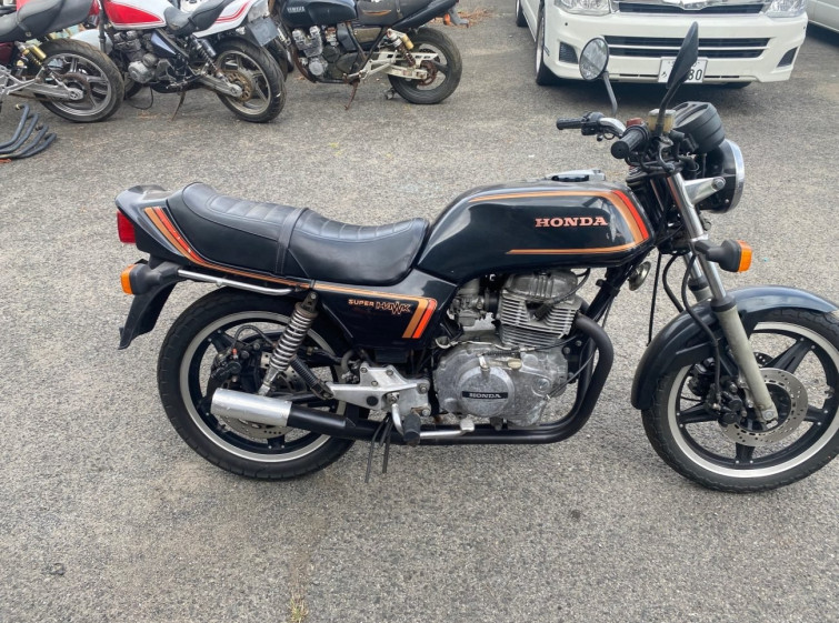 Мотоцикл Honda CB250 SUPER HAWK с пробегом 9889 km