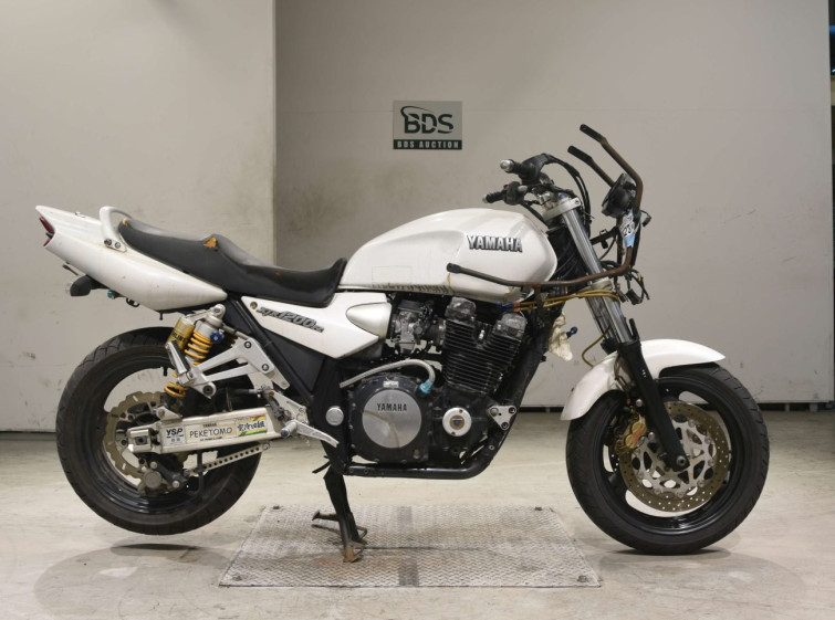 Мотоцикл Yamaha XJR1200R з пробігом 53053 km