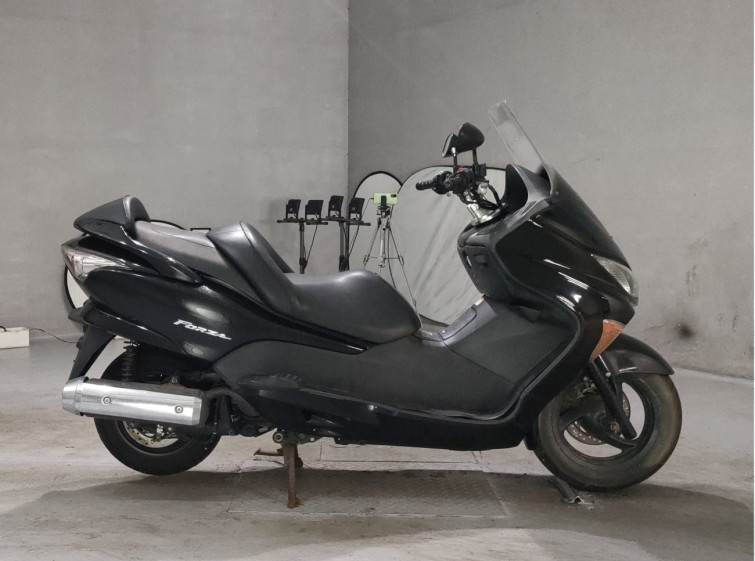 Мотоцикл Honda FORZA Z с пробегом 5684 km