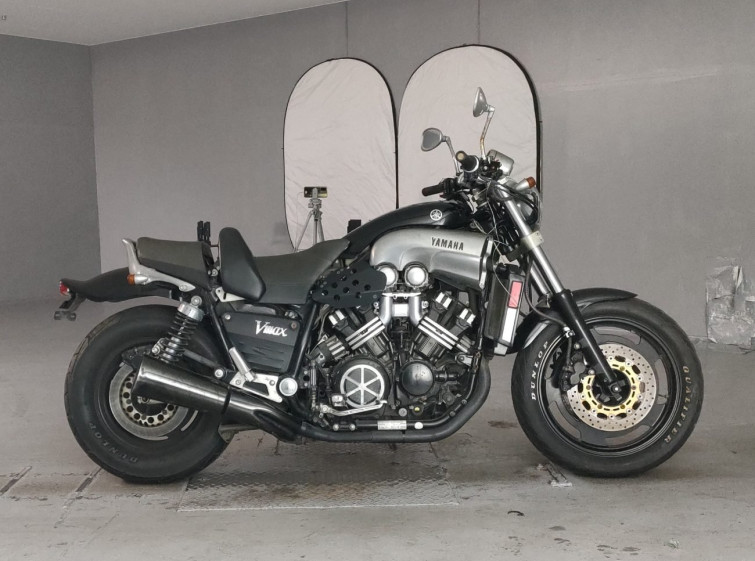 Мотоцикл Yamaha V-MAX1200 с пробегом 46474 km
