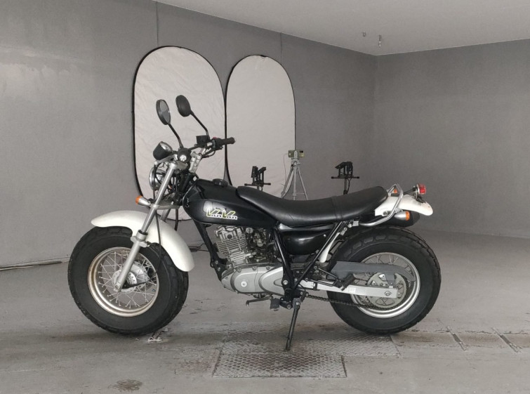 Мотоцикл Suzuki VAN VAN 200 з пробігом 15546 km