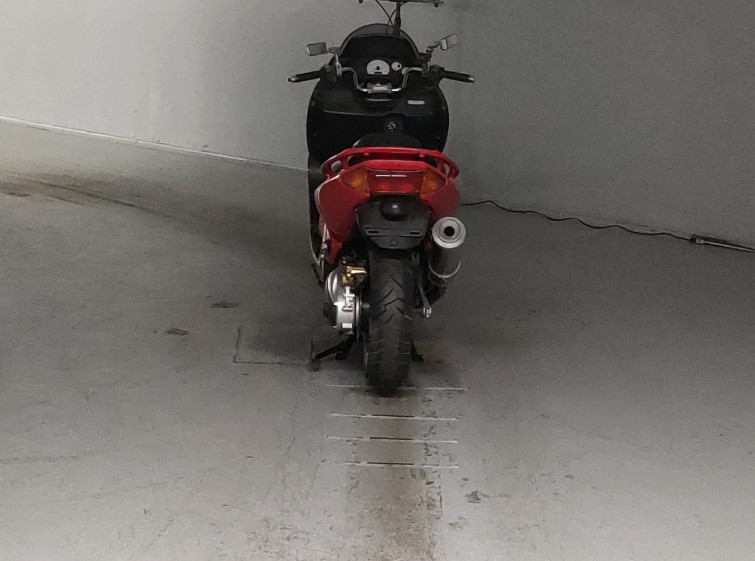 Мотоцикл Yamaha T-MAX500 с пробегом 6606 m