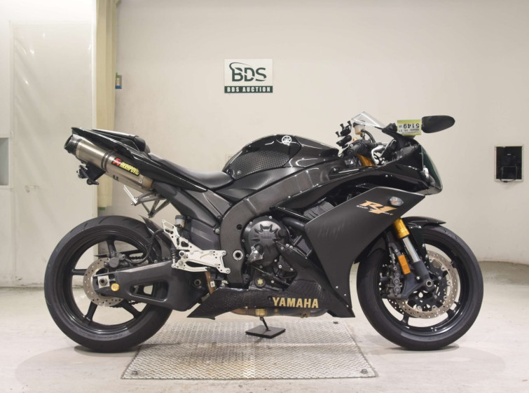 Мотоцикл Yamaha YZF-R1 с пробегом 45569 km