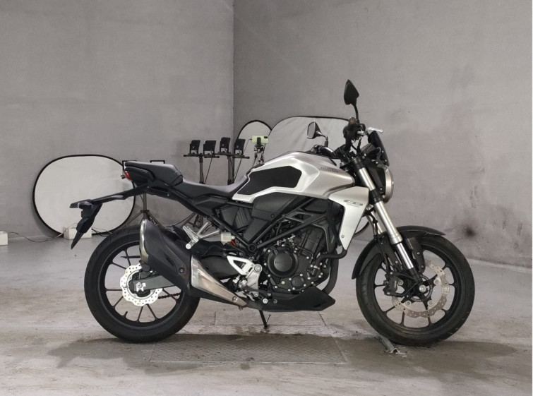 Мотоцикл Honda CB250R с пробегом 6549 km