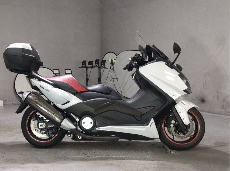 Мотоцикл Yamaha T-MAX530 з пробігом 15462 km