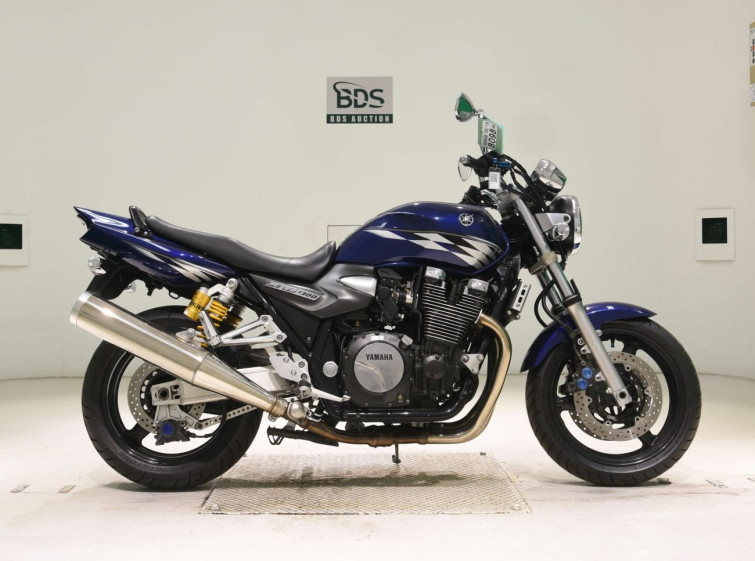 Мотоцикл Yamaha XJR1300 з пробігом 14562 km