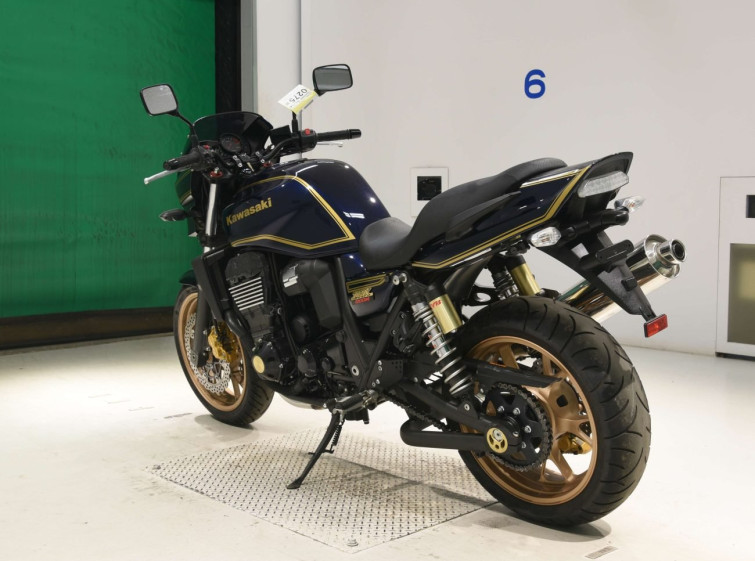 Мотоцикл Kawasaki ZRX1200 DAEG с пробегом 12016 km