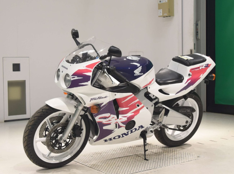 Мотоцикл Honda CBR250RR з пробігом 27425 km