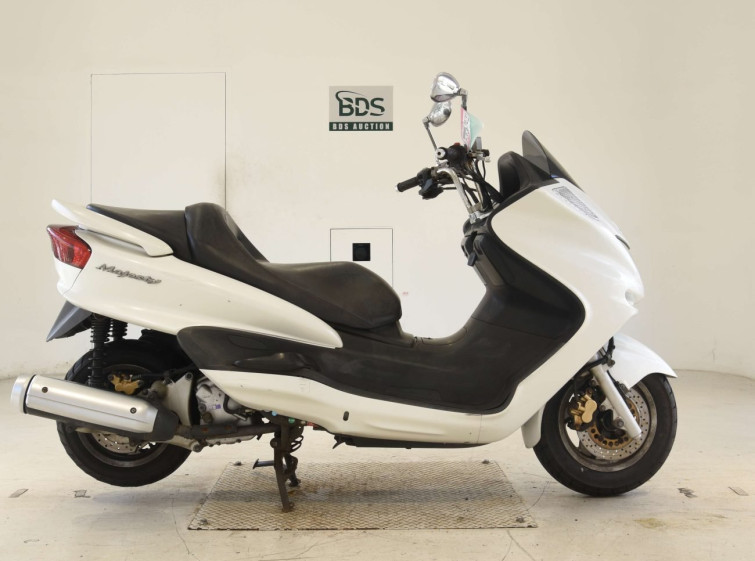 Мотоцикл Yamaha MAJESTY 250 с пробегом 41110 km