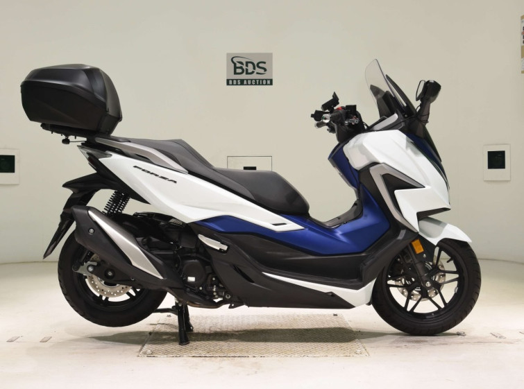 Мотоцикл Honda FORZA з пробігом 6461 km