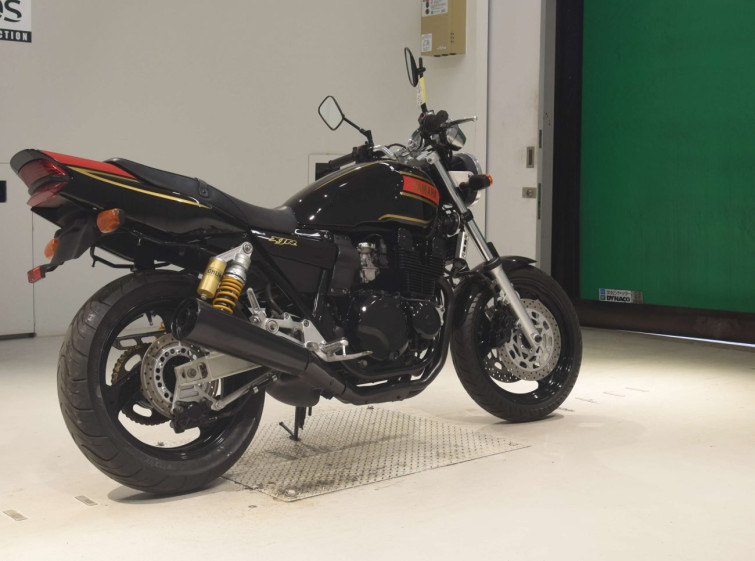 Мотоцикл Yamaha XJR400 с пробегом 13002 km