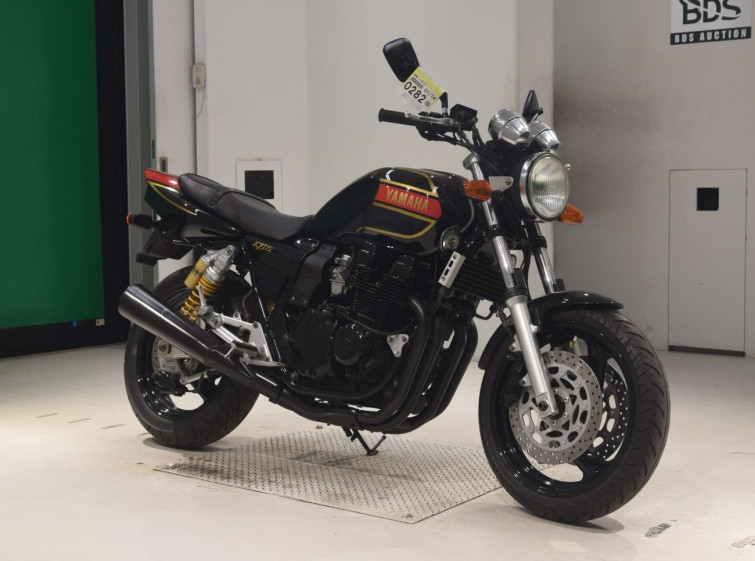 Мотоцикл Yamaha XJR400 с пробегом 13002 km