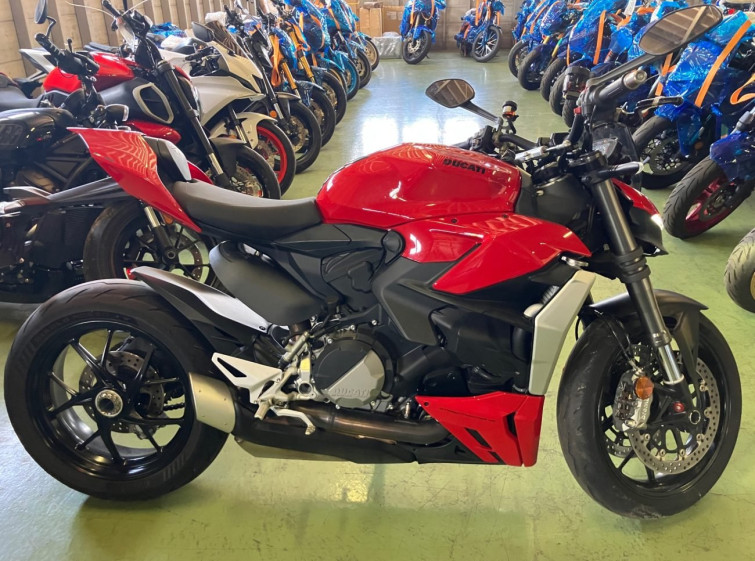 Мотоцикл Ducati STREET FIGHTER V2 с пробегом 7273 km