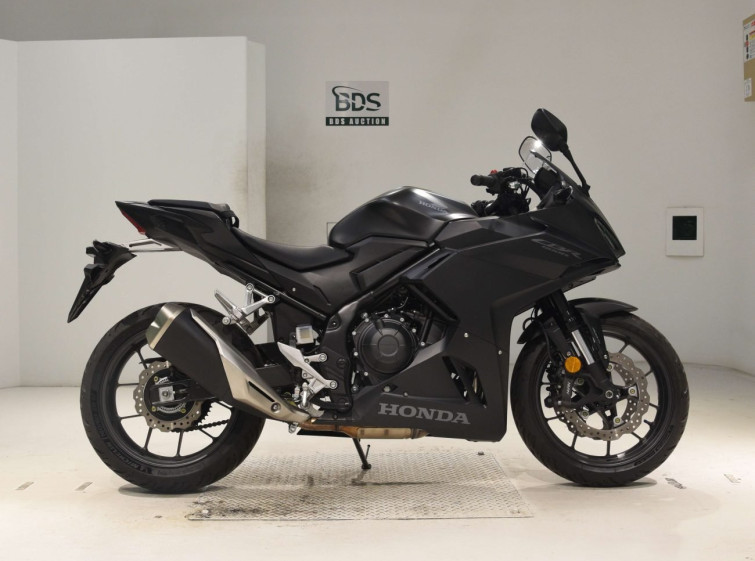 Мотоцикл Honda CBR400R-3 з пробігом 3566 km