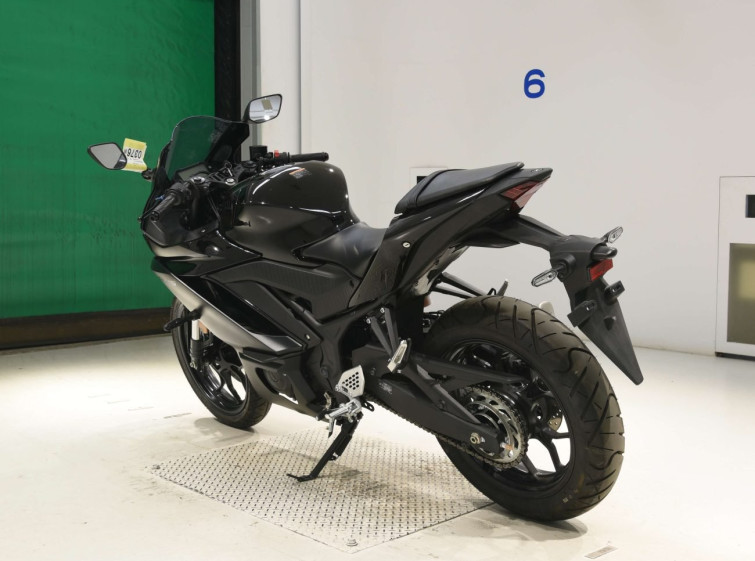 Мотоцикл Yamaha YZF-R25A з пробігом 850 km