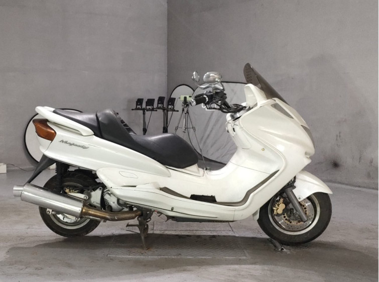 Мотоцикл Yamaha MAJESTY 250 з пробігом 39193 km