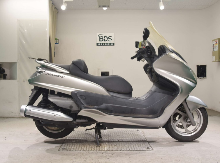 Мотоцикл Yamaha MAJESTY 250 з пробігом 19035 km