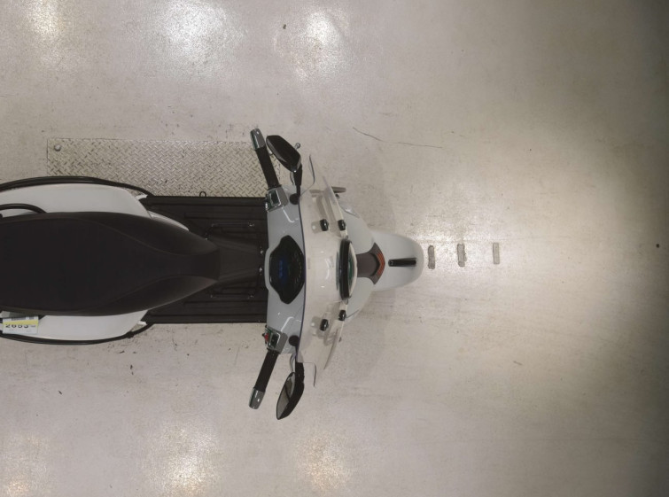 Мотоцикл Vespa GTS300 SUPER з пробігом 2706 km