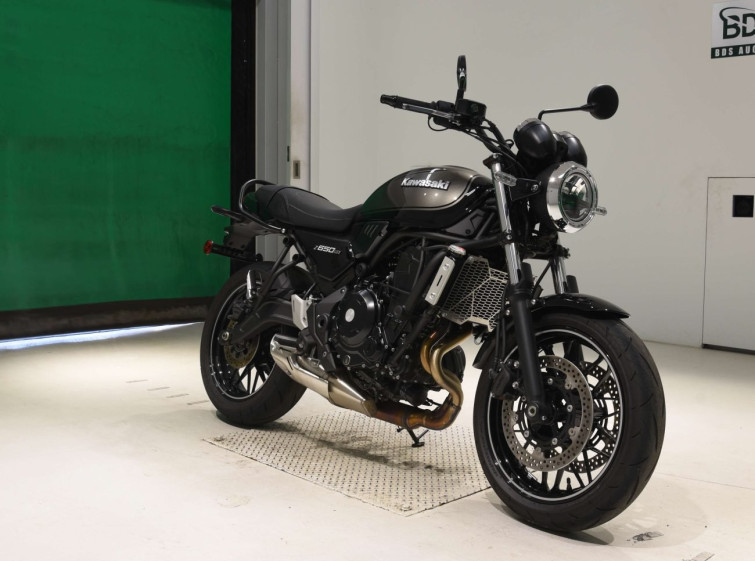 Мотоцикл Kawasaki Z650RS с пробегом 3133 km