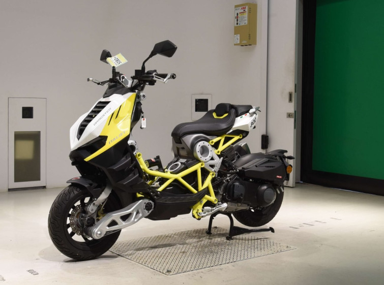 Мотоцикл Italjet DRAGSTAR300 з пробігом 880 km