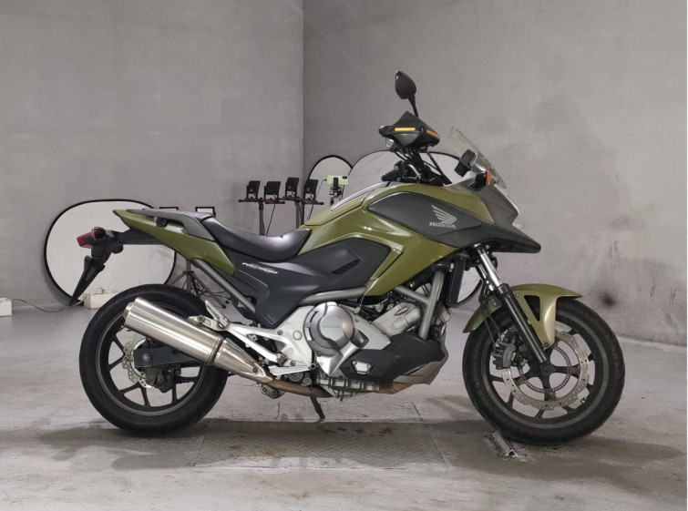 Мотоцикл Honda NC700XDLD с пробегом 57984 km