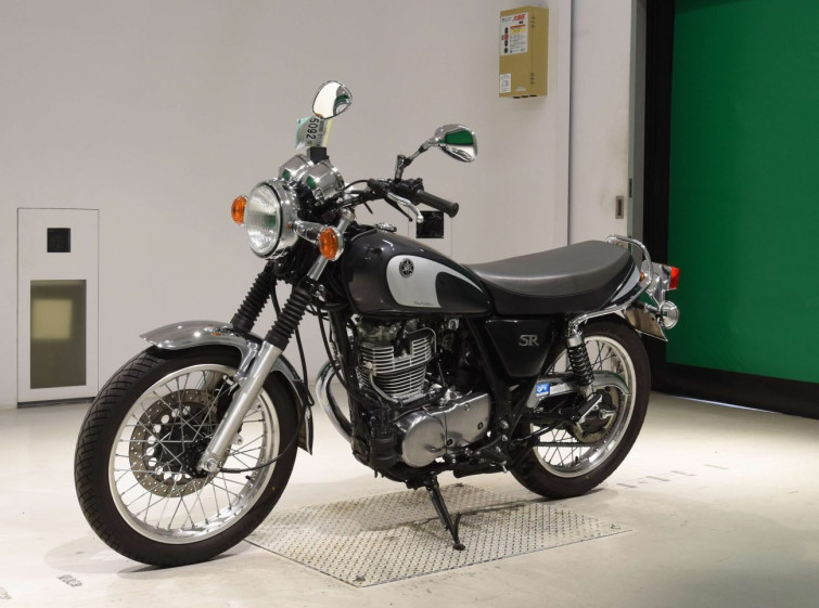 Мотоцикл Yamaha SR400 с пробегом 13808 km