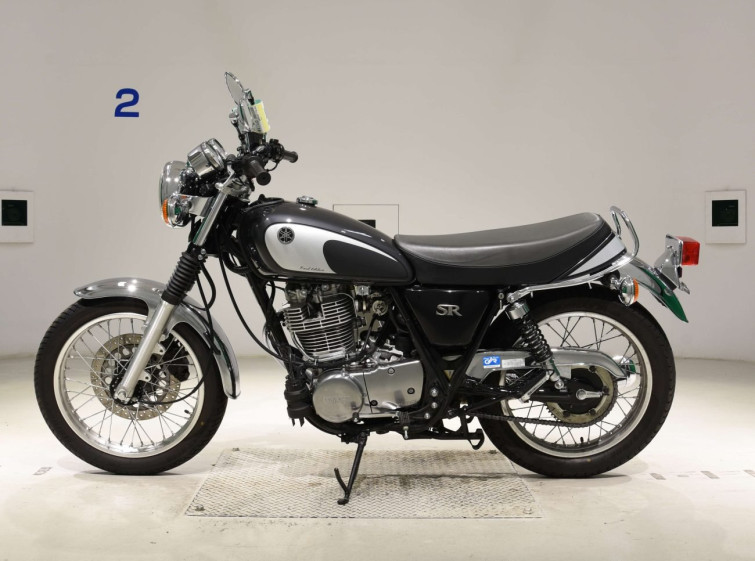 Мотоцикл Yamaha SR400 с пробегом 13808 km