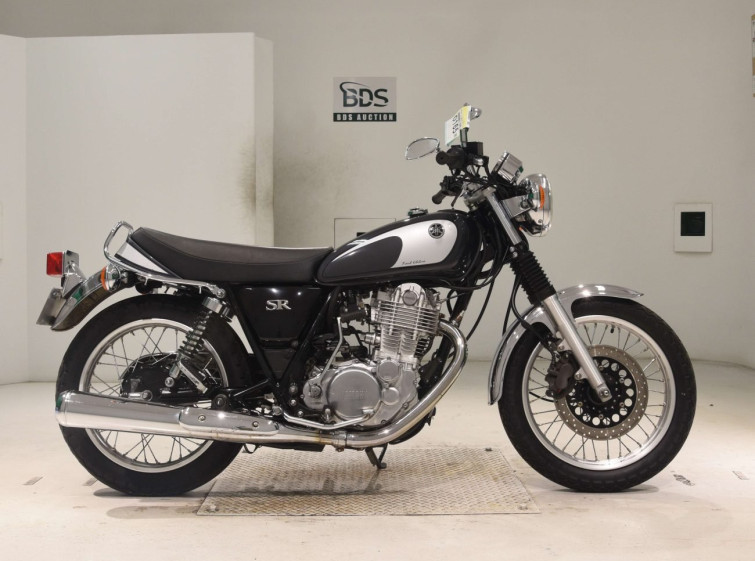Мотоцикл Yamaha SR400 с пробегом 18587 km