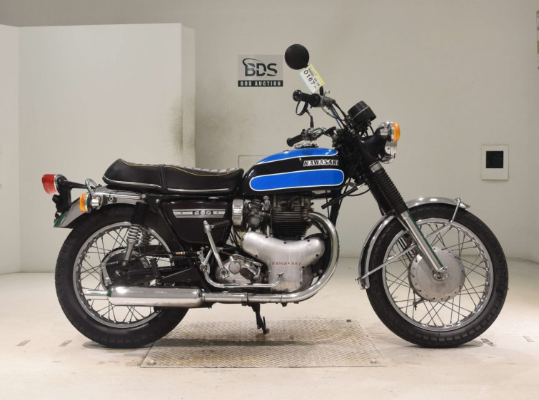 Мотоцикл Kawasaki W1SA з пробігом 64533 km