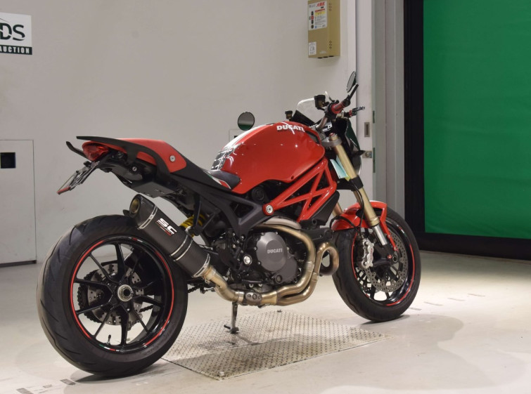 Мотоцикл Ducati MONSTER 1100EVO з пробігом 14363 km
