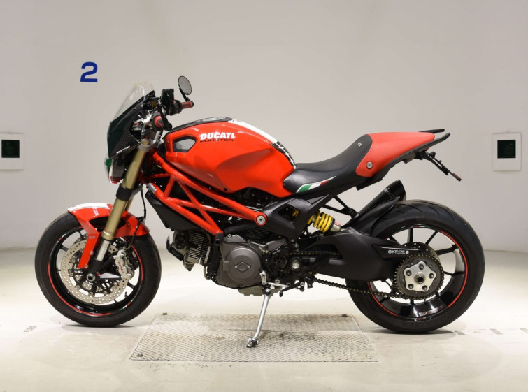 Мотоцикл Ducati MONSTER 1100EVO з пробігом 14363 km