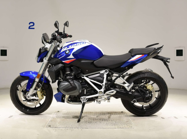 Мотоцикл BMW R1250R з пробігом 5 km