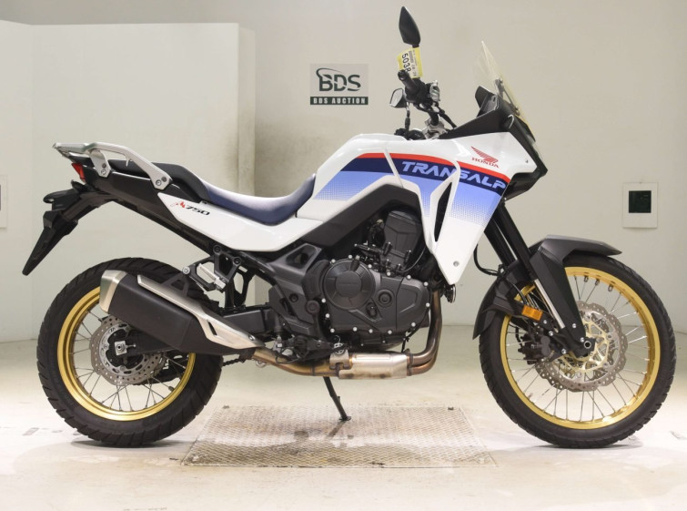 Мотоцикл Honda XL750TRANSALP з пробігом 9850 km