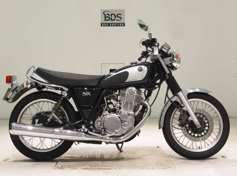 Мотоцикл Yamaha SR400 с пробегом 6891 km