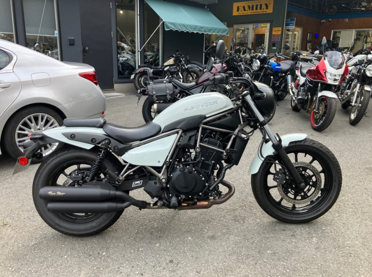 Мотоцикл Kawasaki ELIMINATOR 400 з пробігом 2784 km