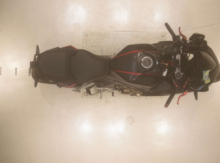 Мотоцикл Honda CBR650R з пробігом 8565 km