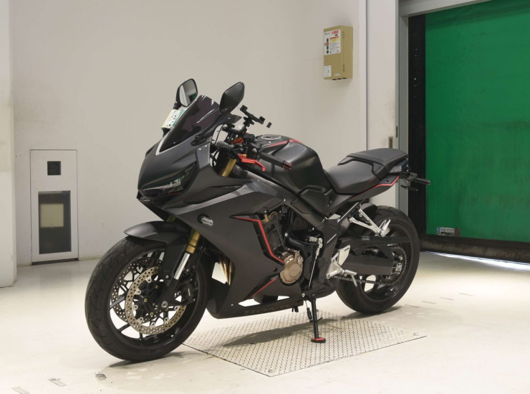 Мотоцикл Honda CBR650R з пробігом 8565 km