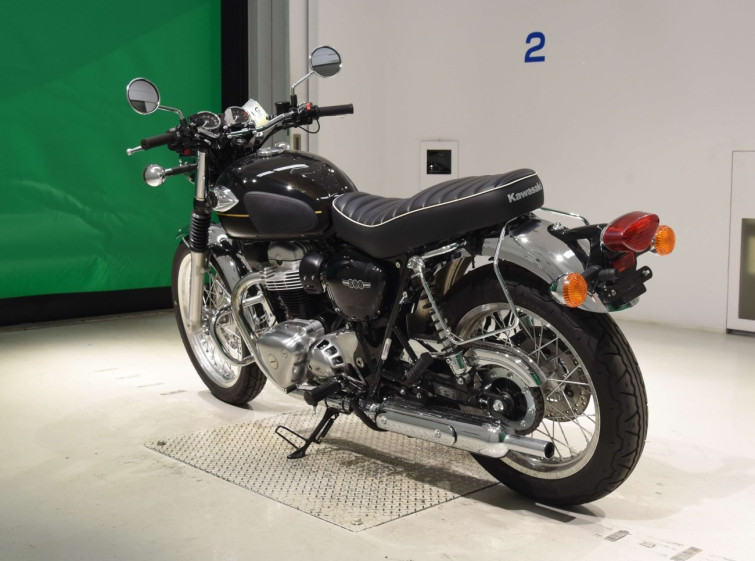 Мотоцикл Kawasaki W800 з пробігом 952 km