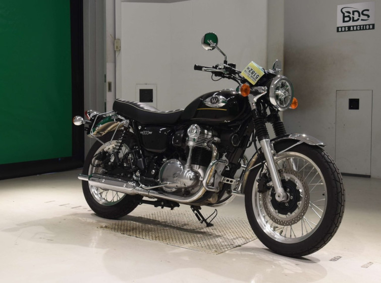 Мотоцикл Kawasaki W800 з пробігом 952 km