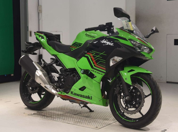 Мотоцикл Kawasaki NINJA400
