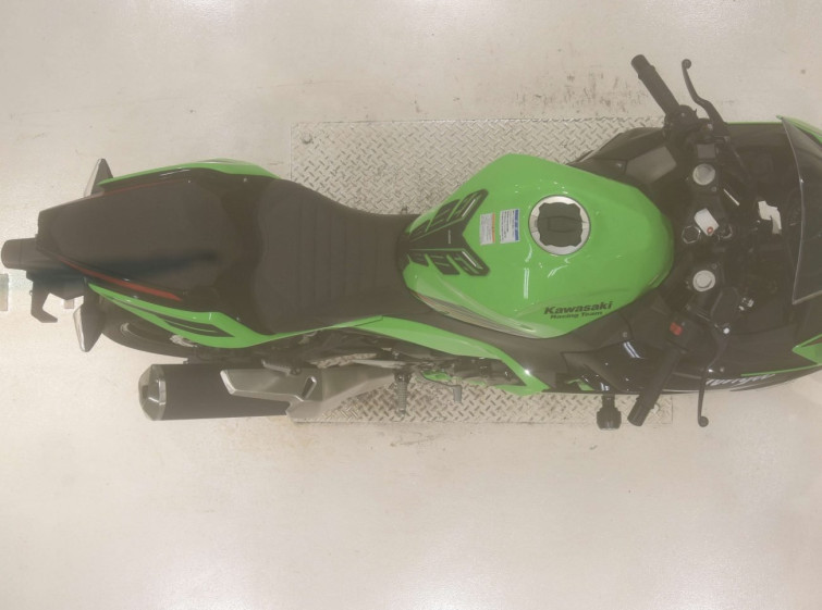 Мотоцикл Kawasaki NINJA400