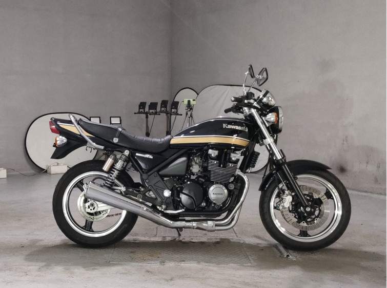Мотоцикл Kawasaki ZEFAR 400 з пробігом 16300 km